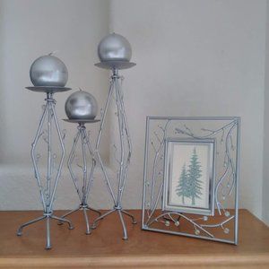 Set of 3 Metal Candle Holders & Matching Frame